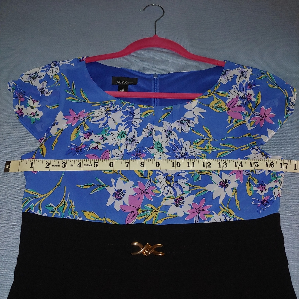 Like New Alyx Tulip Sleeve Sheath Dress, Size 6 - Picture 11 of 12